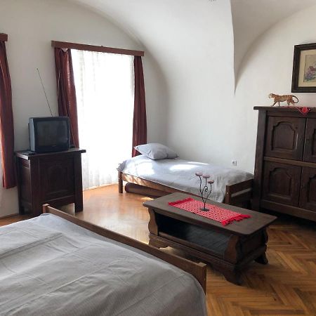 Apartman Becsi Utca Ödenburg Exterior foto