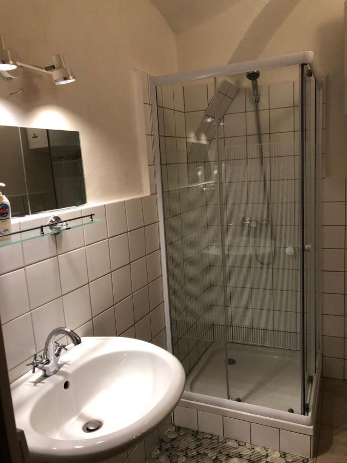 Apartman Becsi Utca Ödenburg Exterior foto