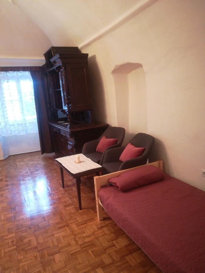 Apartman Becsi Utca Ödenburg Exterior foto